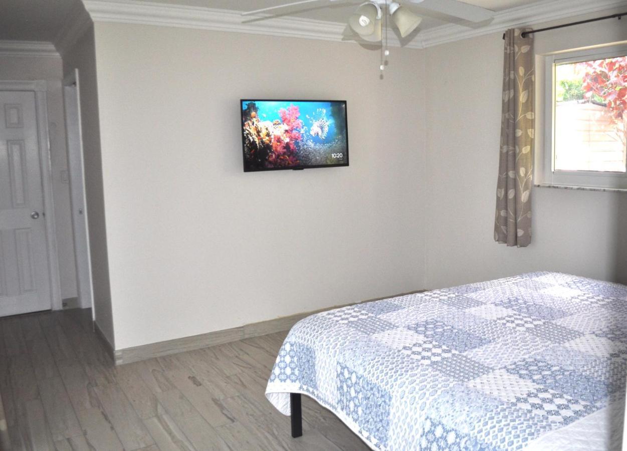 Lovely 3-Bd, Walk To Bars, 9 Min Drive From Beach! Heated Pool. Форт-Лодердейл Экстерьер фото