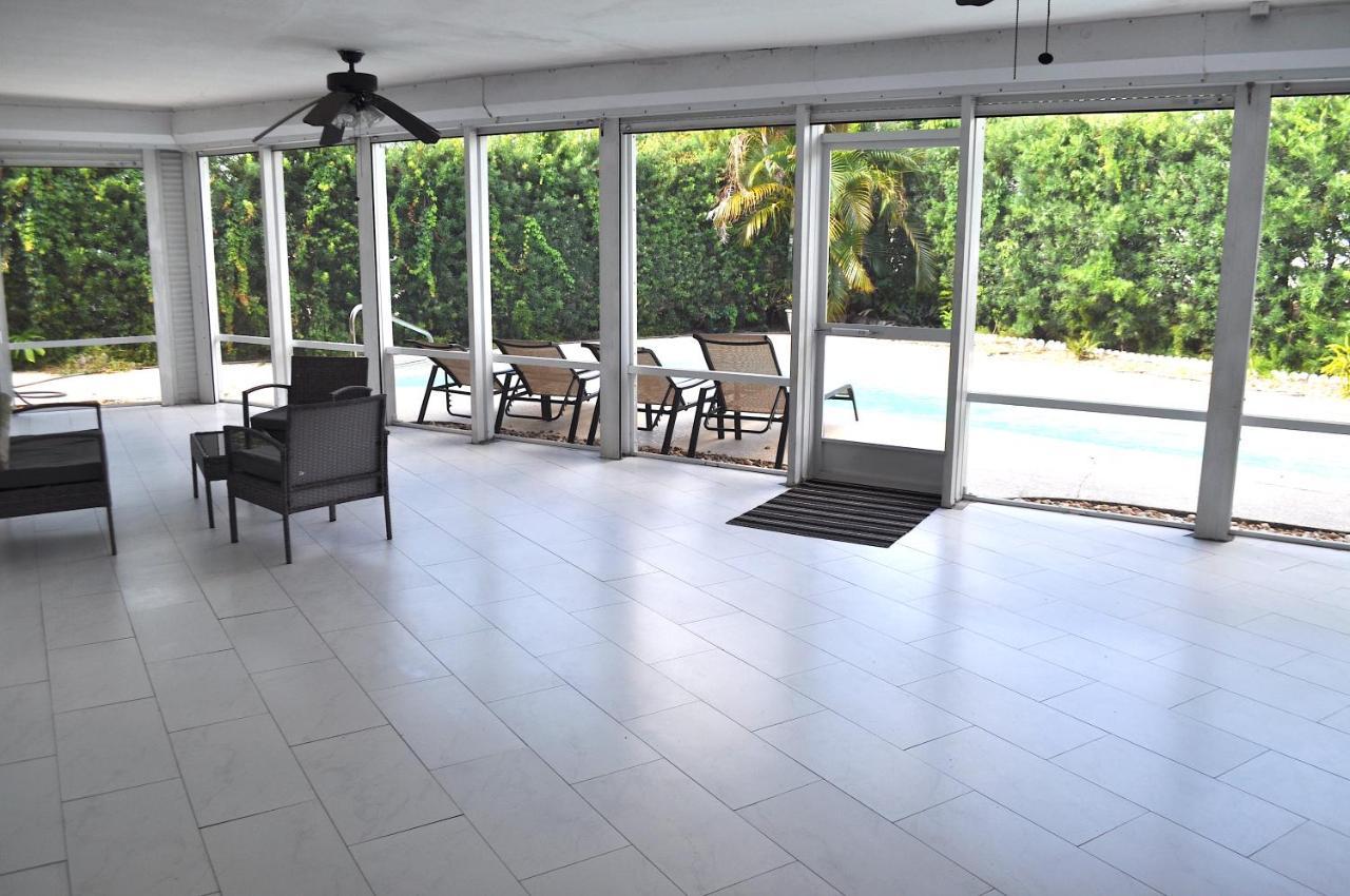 Lovely 3-Bd, Walk To Bars, 9 Min Drive From Beach! Heated Pool. Форт-Лодердейл Экстерьер фото