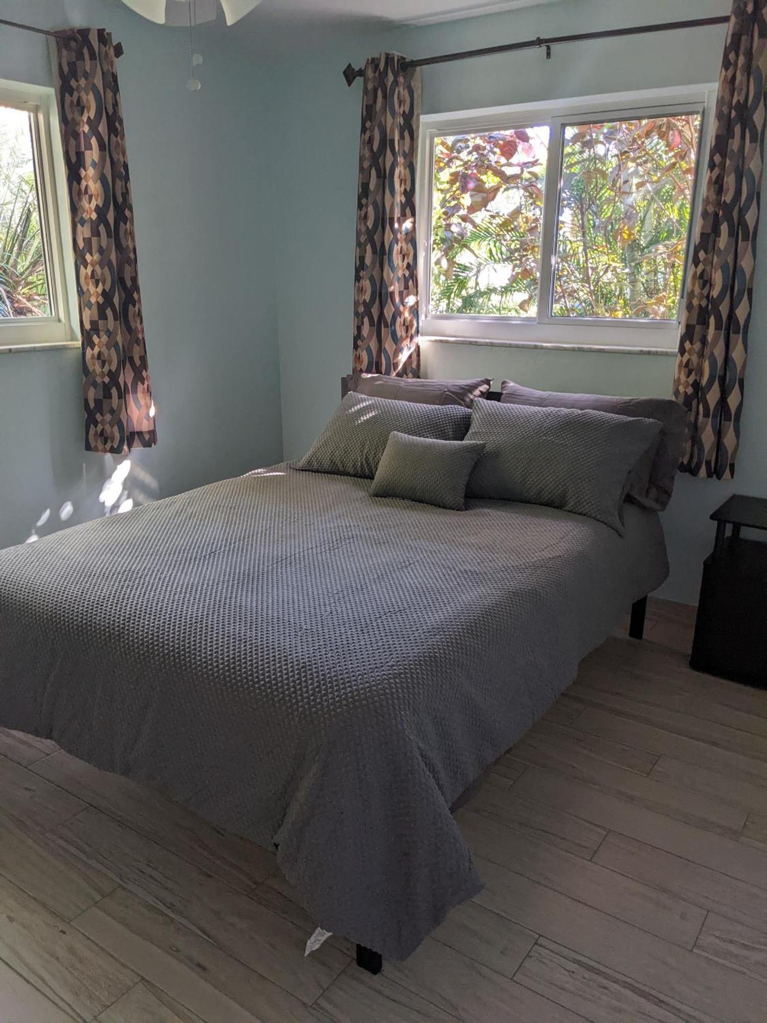 Lovely 3-Bd, Walk To Bars, 9 Min Drive From Beach! Heated Pool. Форт-Лодердейл Экстерьер фото